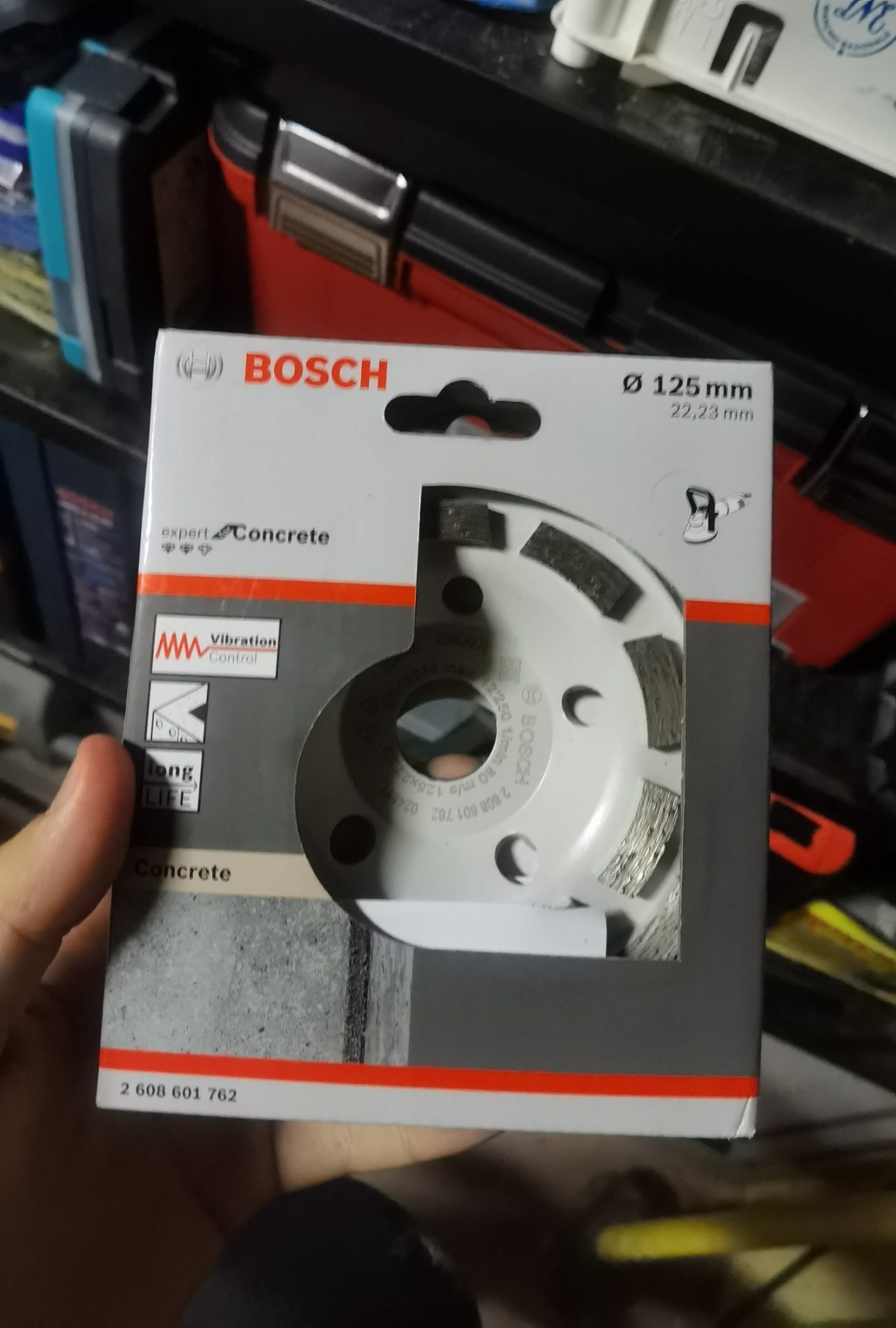 Bosch Meule assiette diamant béton 125 mm