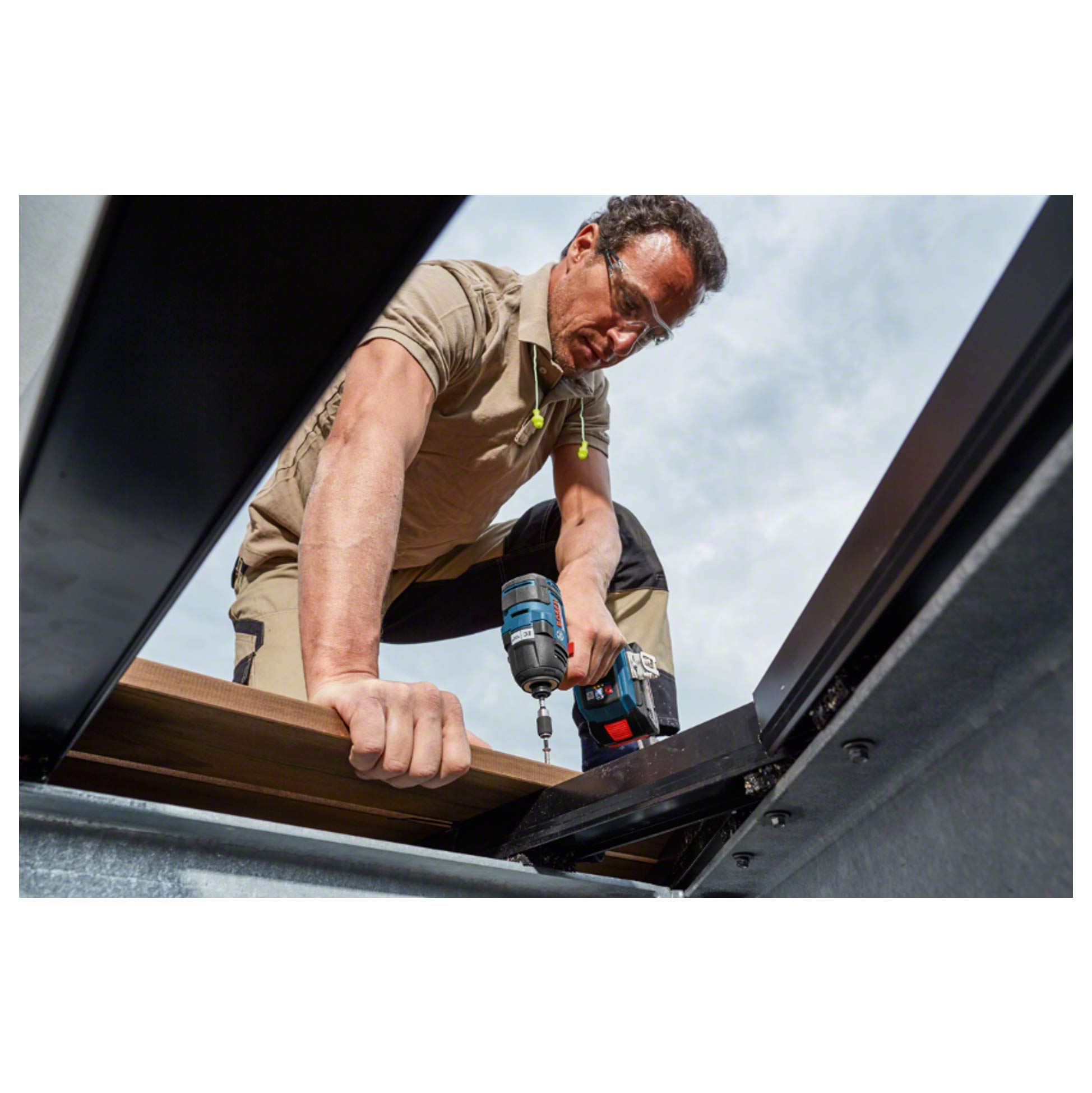 Bosch GDR 18 V-200 C visseuse à chocs 200 Nm 2x5 Ah