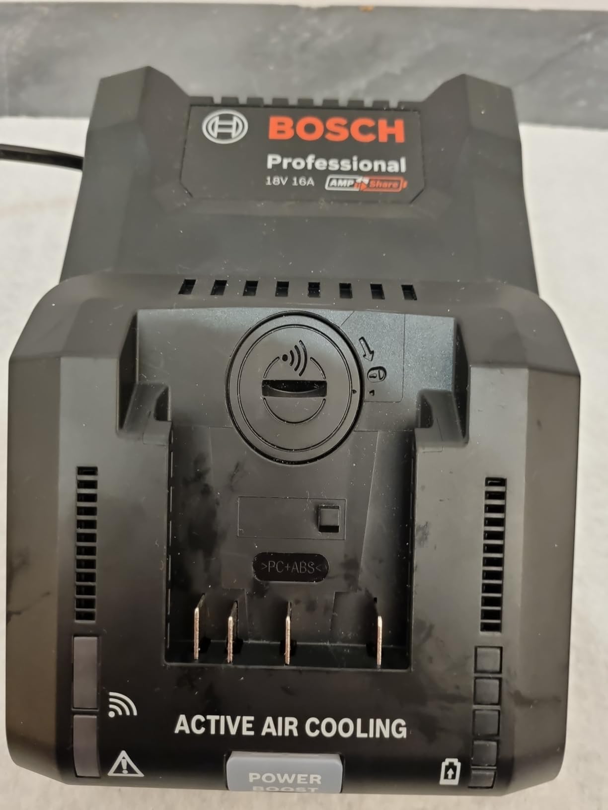 Bosch GAL 18V-160 C chargeur rapide 18 V standard