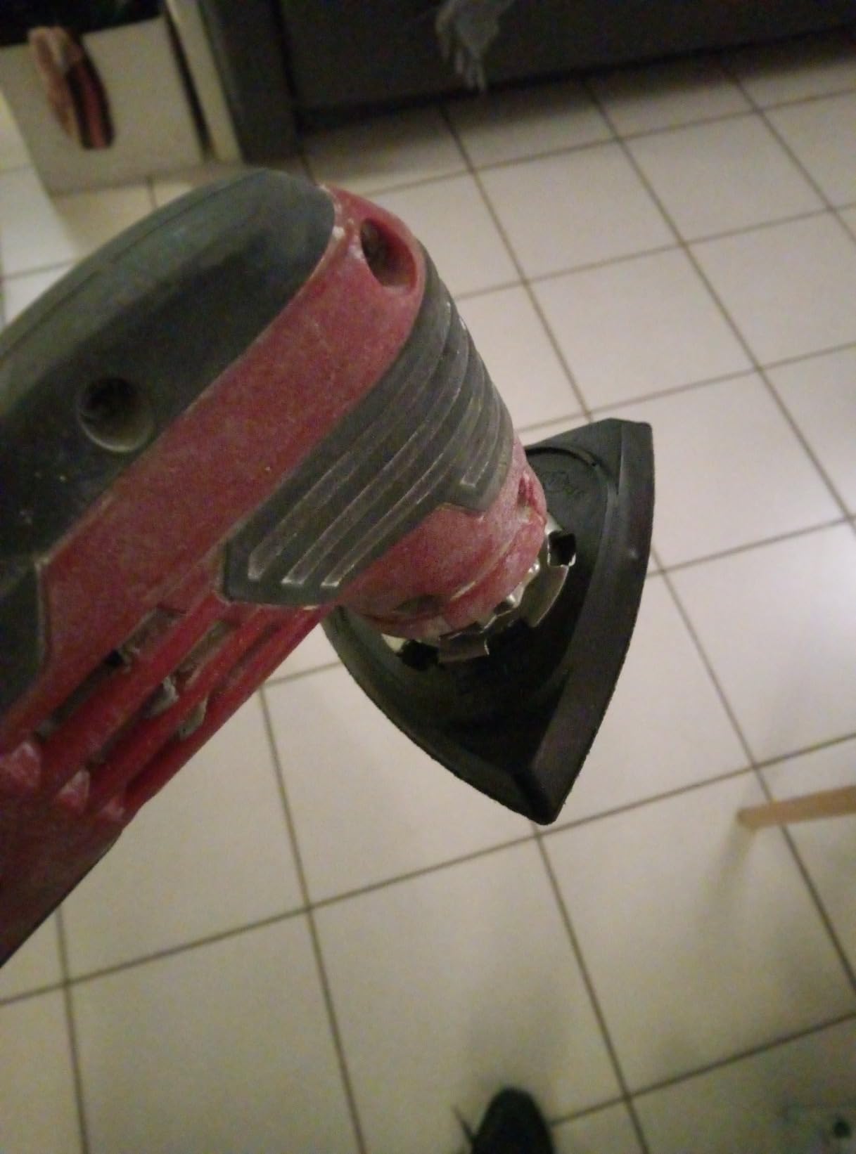 Bosch AVI 93 G plateau ponçage delta 93 mm velcro