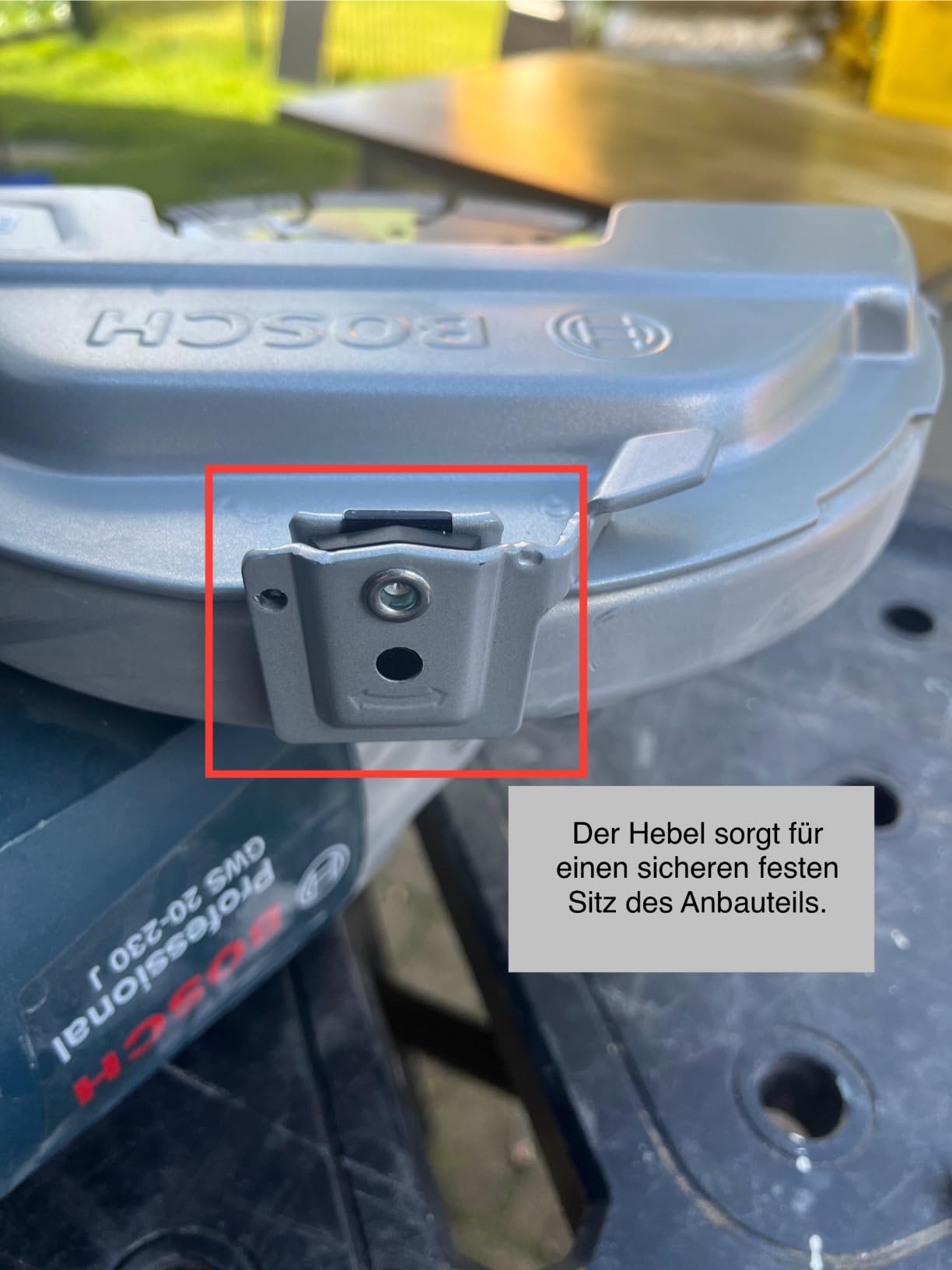 Bosch Professional capot protection coupe 230 mm métal sans clé