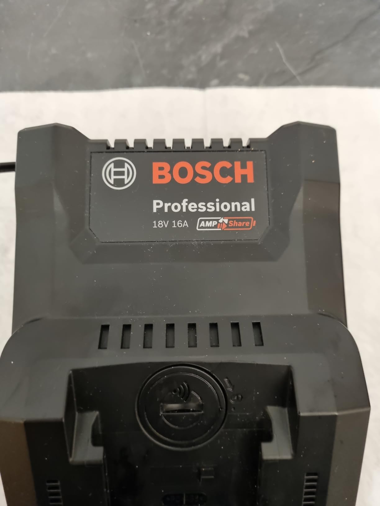Bosch GAL 18V-160 C chargeur rapide 18 V standard
