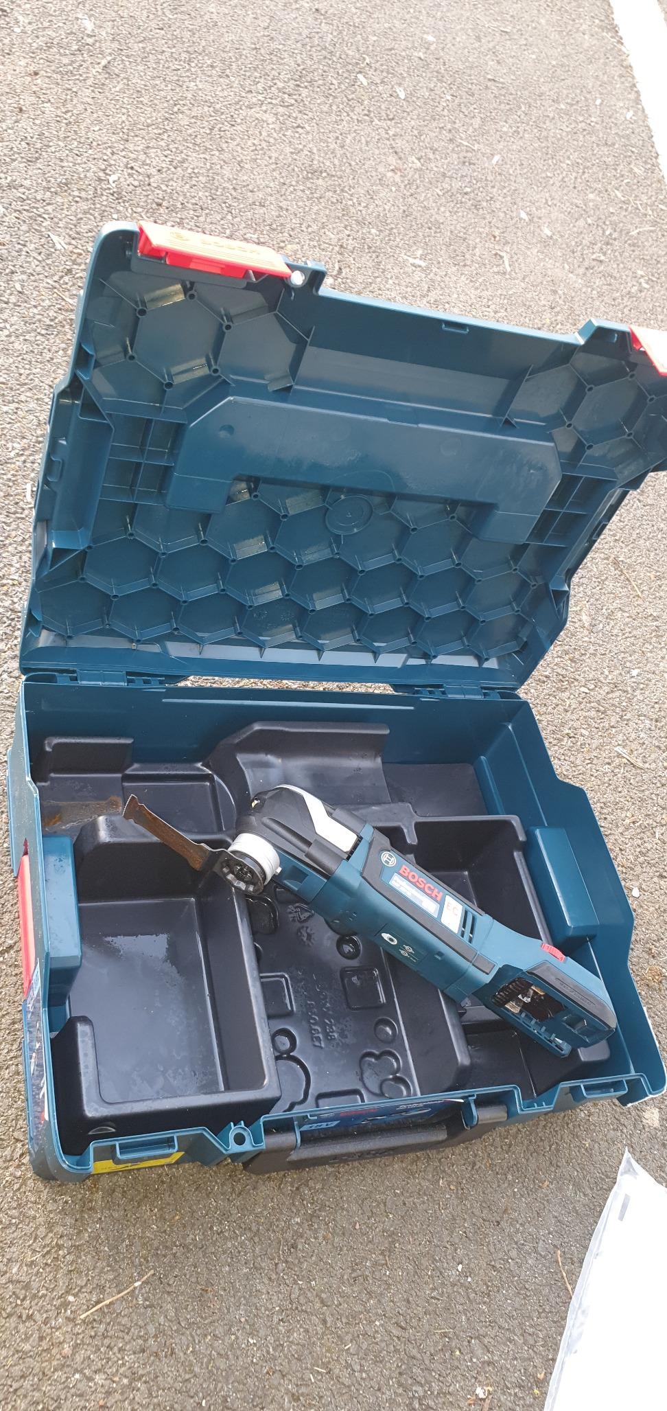 Bosch GOP 18V-28 Découpeur-Ponceur Sans Fil StarlockPlus