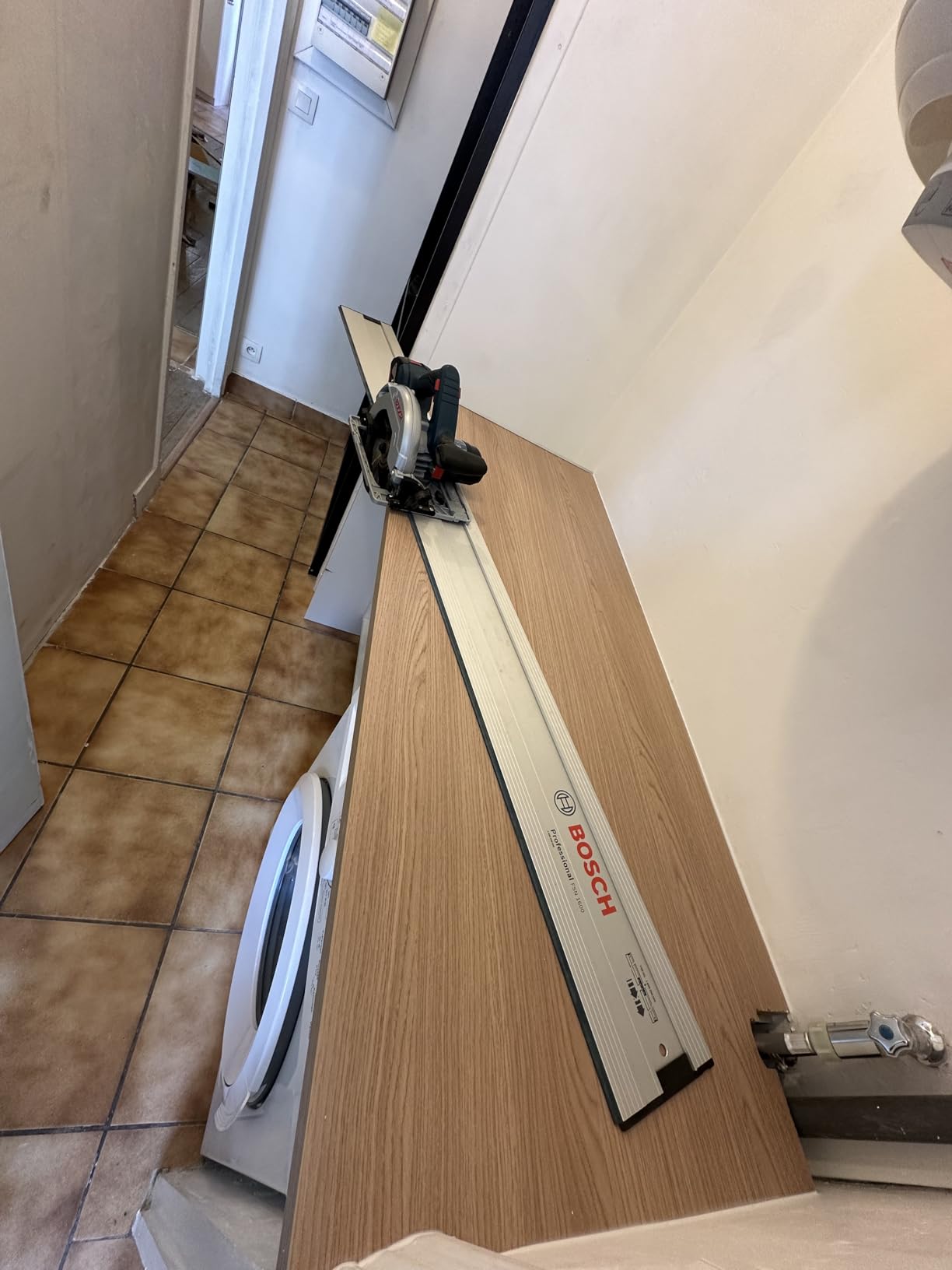 Bosch Professional GKS 18V-57 G scie circulaire sans fil 2x4,0 Ah