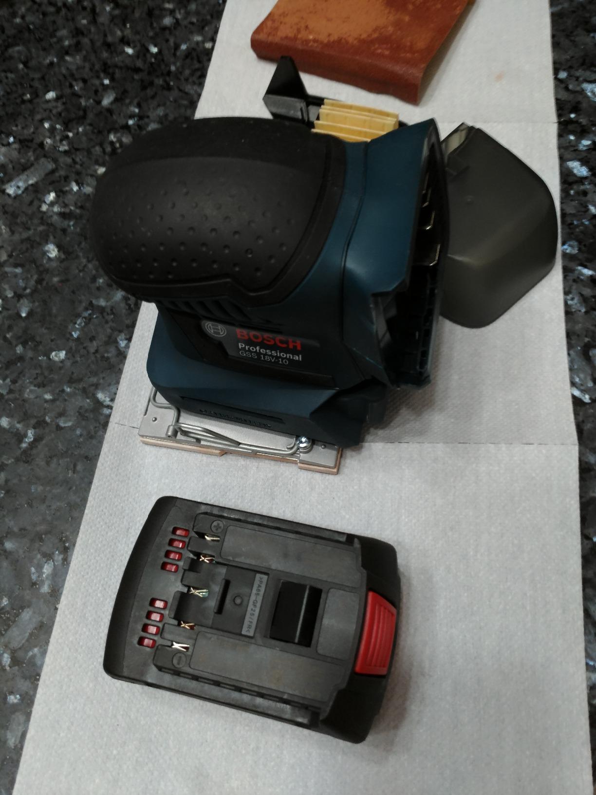 Bosch GSS 18V-10 ponceuse vibrante 18V 2x5,0Ah