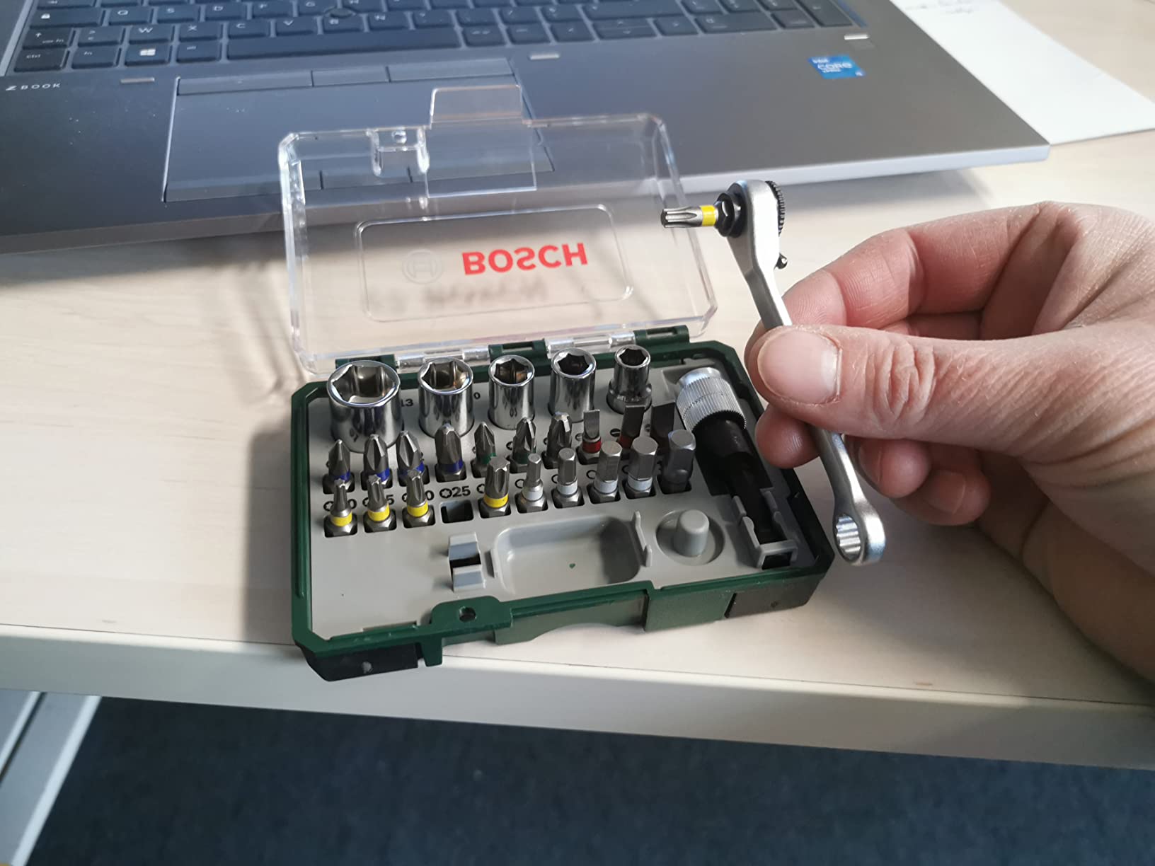 Bosch 2607017160 coffret cliquet 27 pièces code couleur