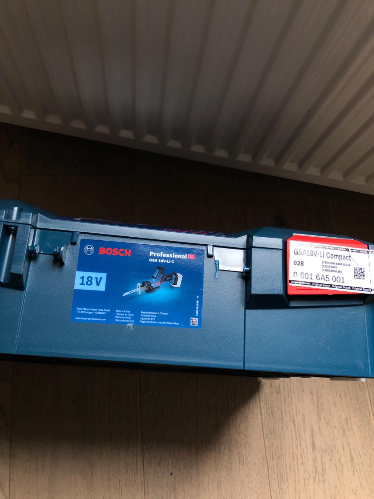 Bosch GSA 18 V-LI C scie sabre 18V L-BOXX 3 lames