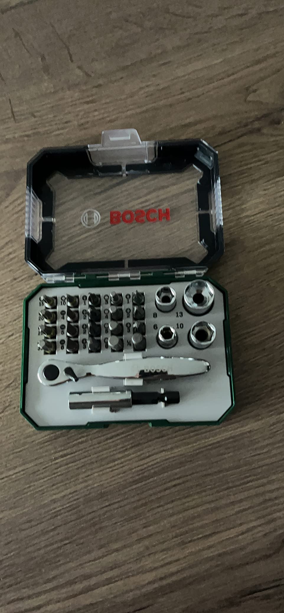 Bosch Jeu 26 embouts tournevis extra dur + cliquet