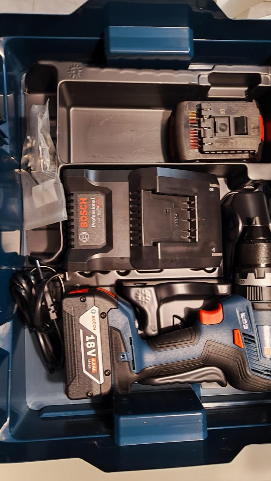 Bosch GSB 18V-55 perceuse-visseuse 18V 55 Nm 2x4,0 Ah