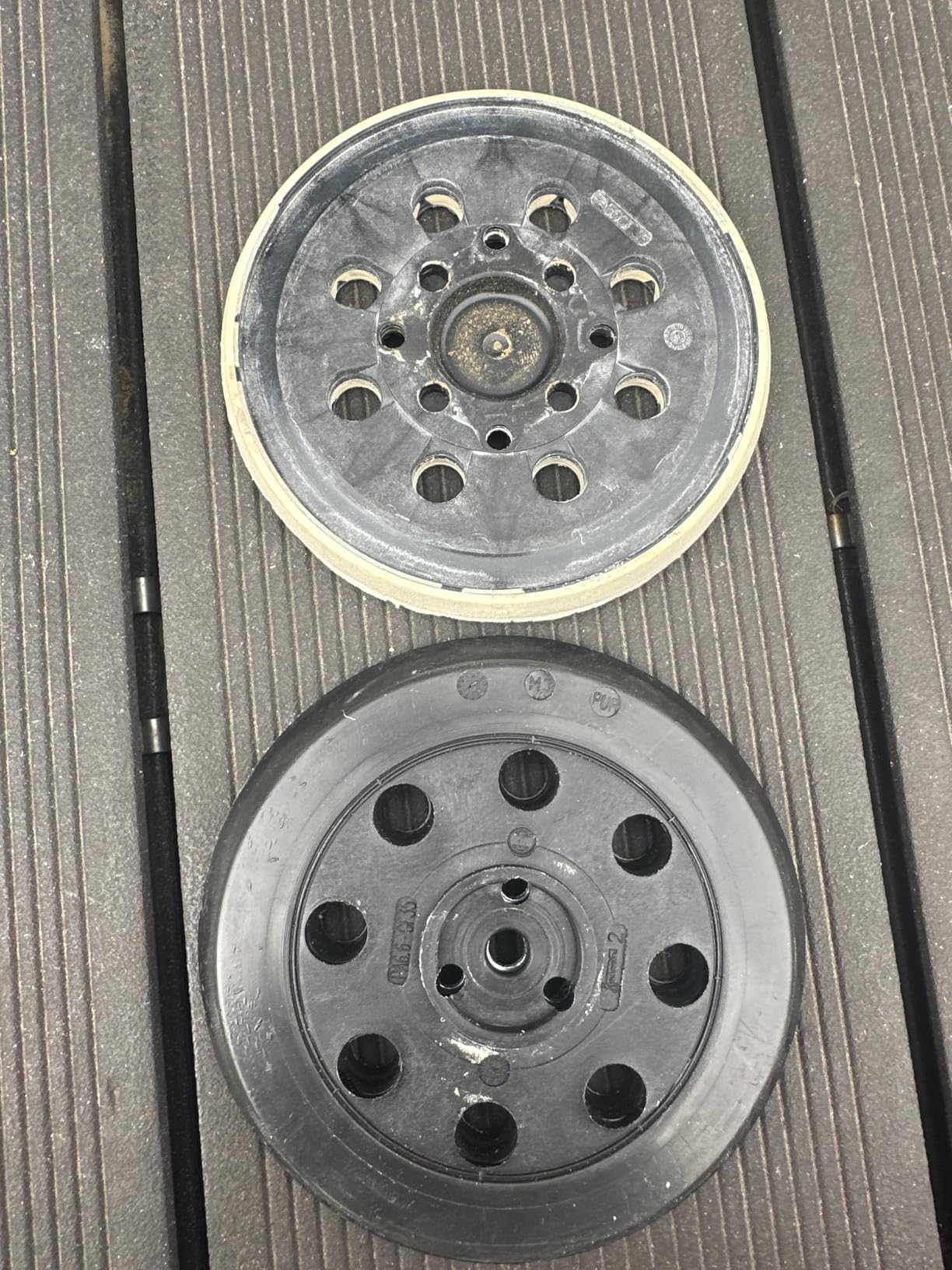 Bosch Abrasifs plateau de ponçage 125mm mi-dur