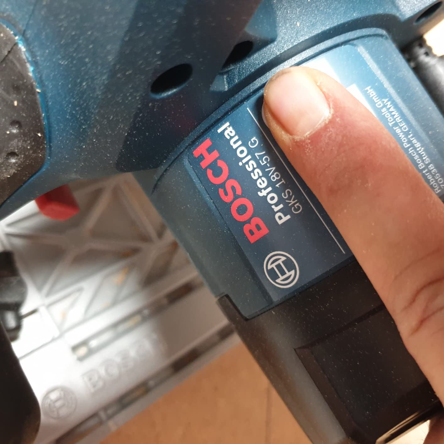 Bosch GKS 18V-57 scie circulaire sans fil 165 mm + batterie 5Ah