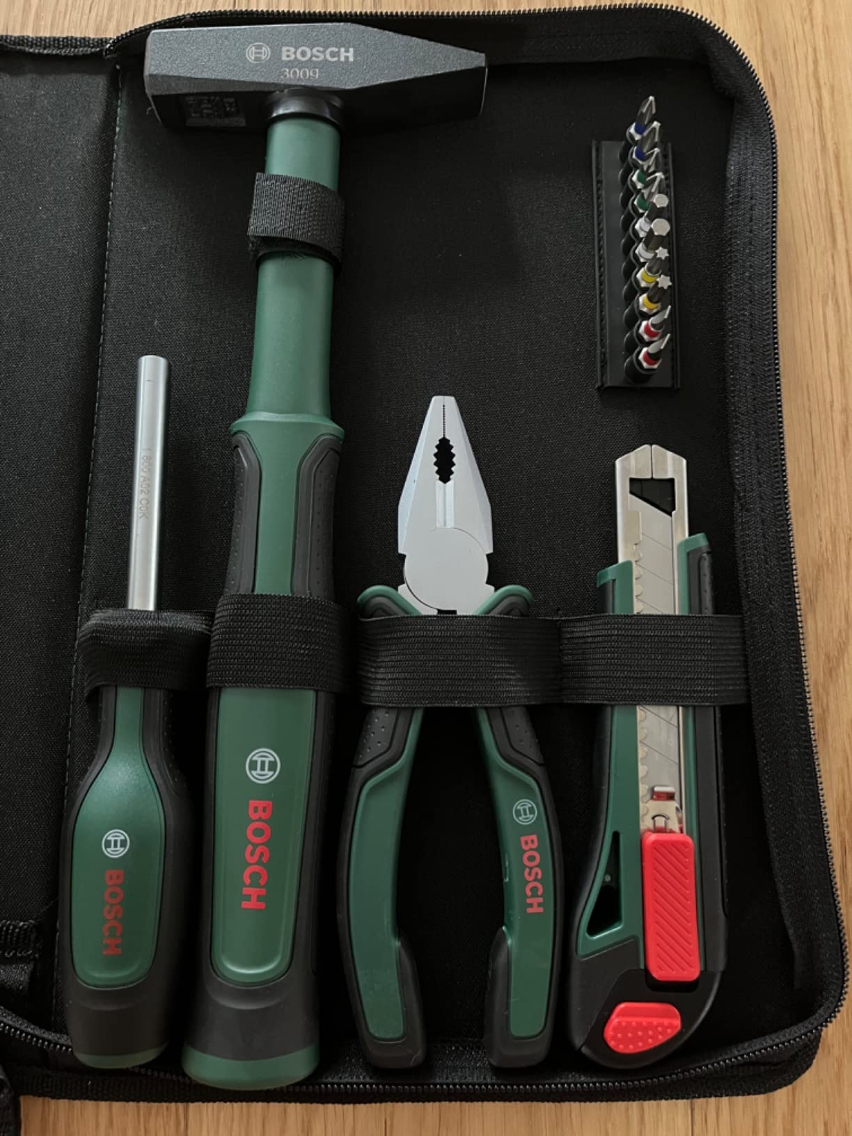 Bosch Universal set 25 outils à main marteau pince sac tissu