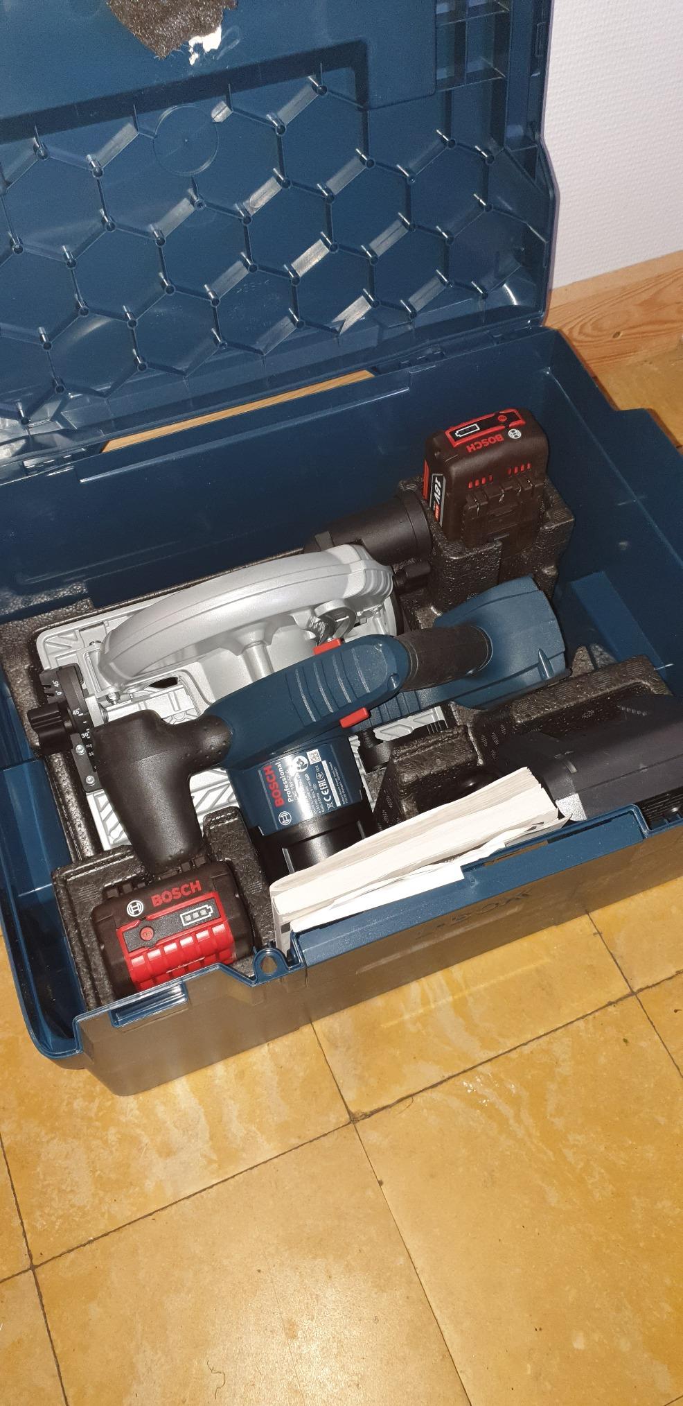 Bosch Professional GKS 18V-57 G scie circulaire sans fil 2x4,0 Ah