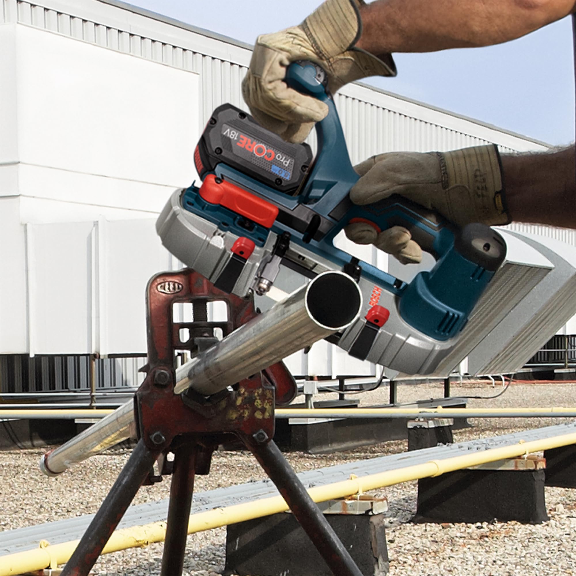 Bosch GCB 18V-63 scie à ruban 18V solo carton métal