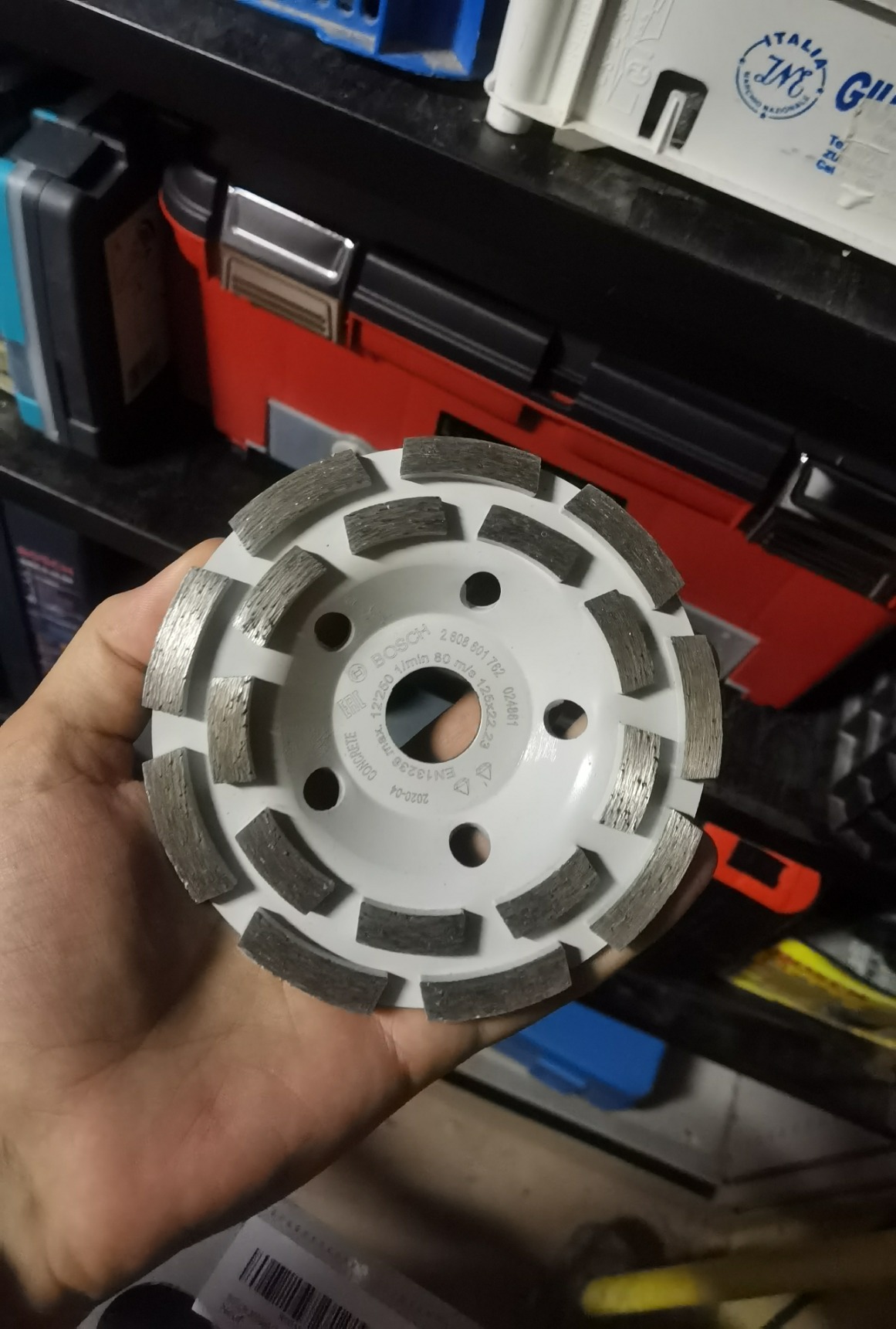 Bosch Meule assiette diamant béton 125 mm