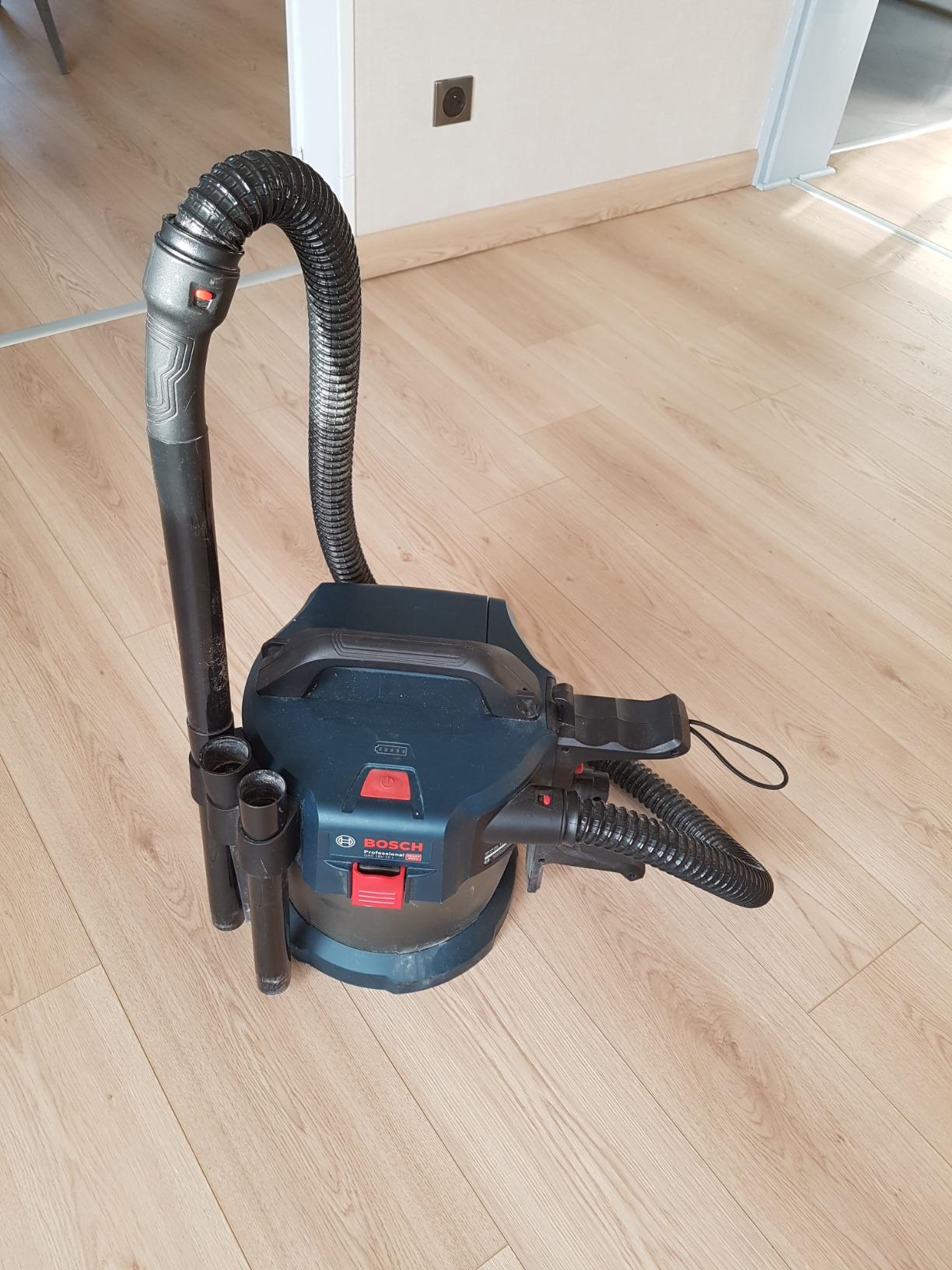 Bosch GAS 18V-10 L aspirateur sans fil 10 L solo