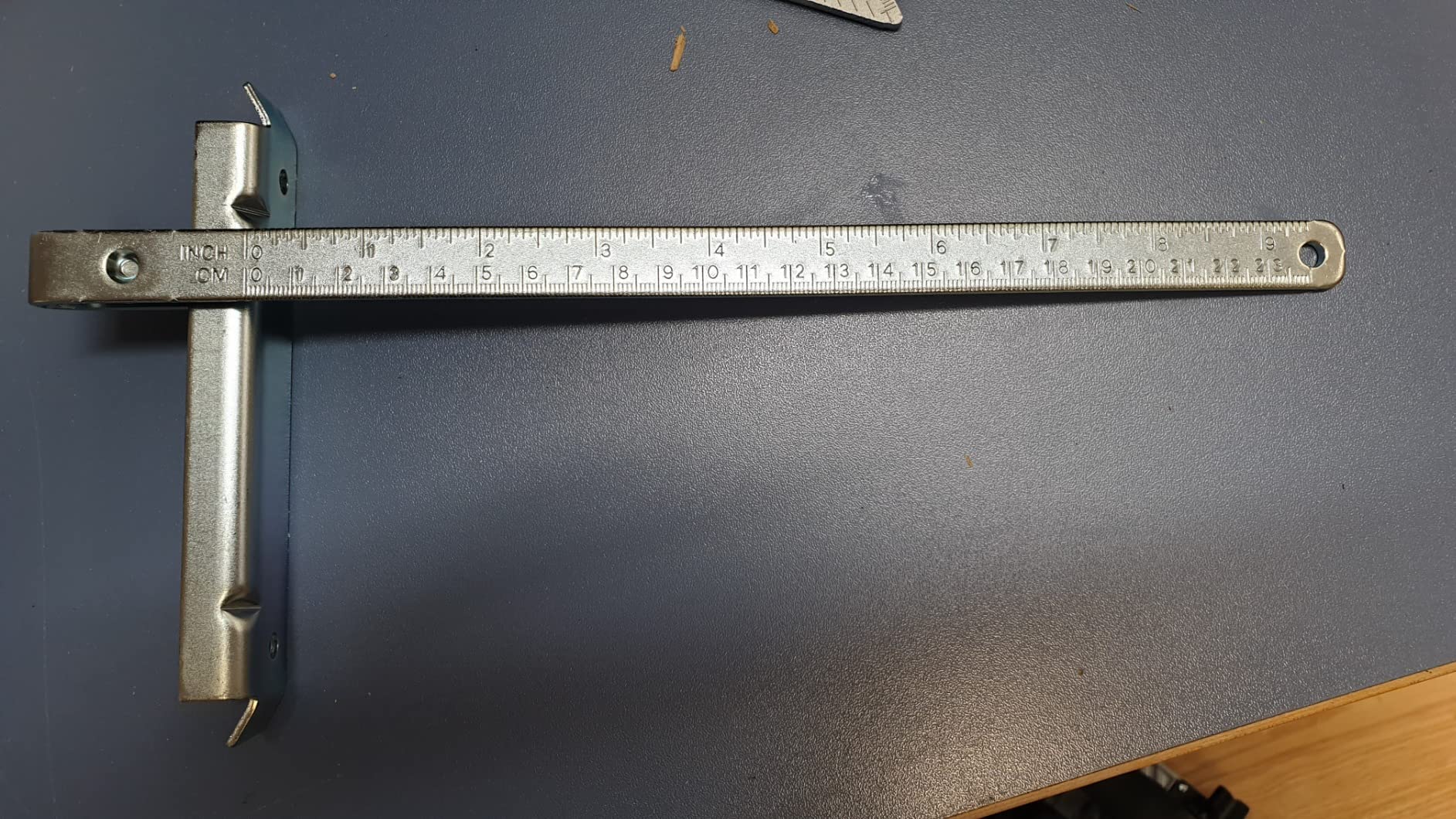 Bosch Butée parallèle GKS 18V-70L guide scie circulaire