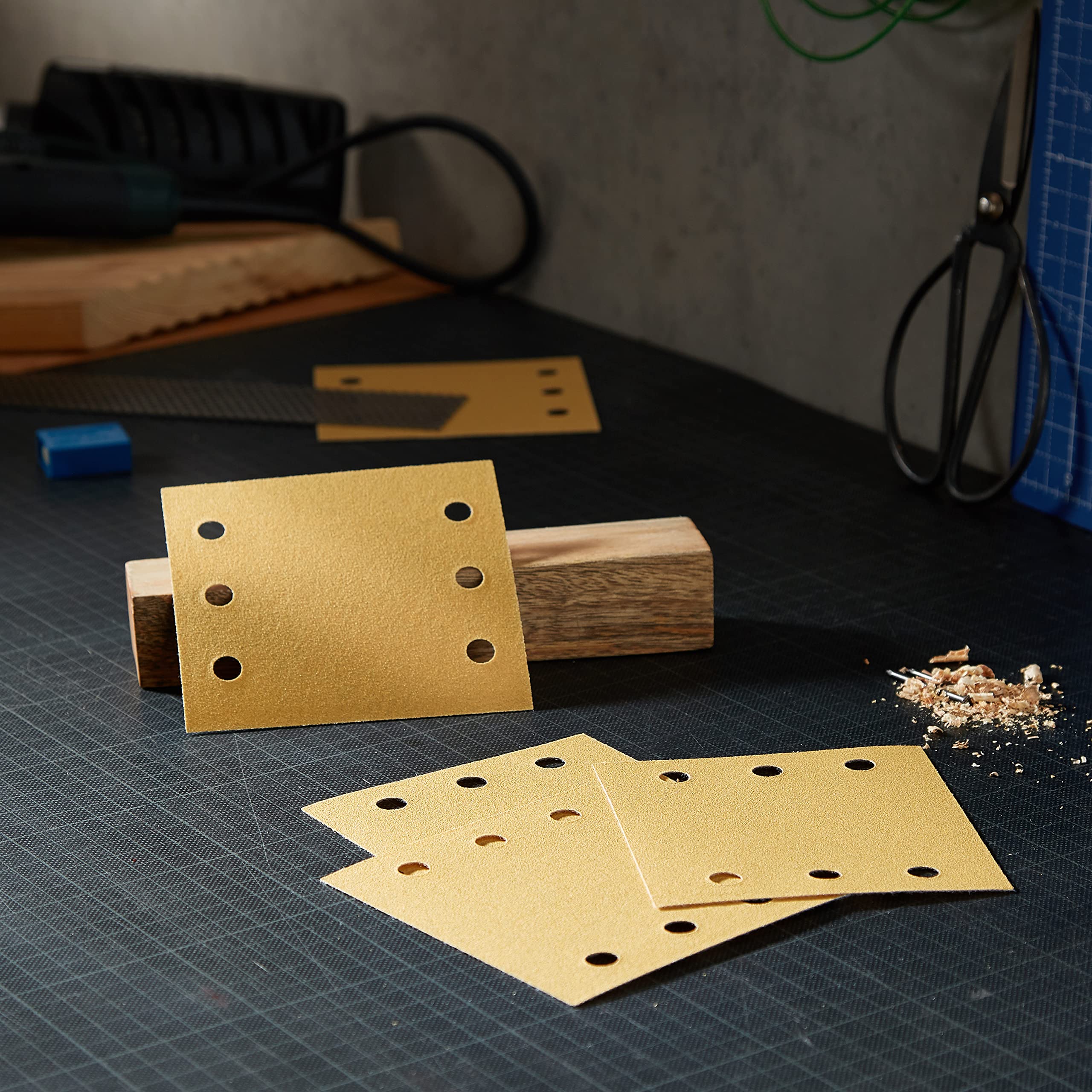 Bosch Feuille abrasive 115x107 mm grain 120 lot 10 bois