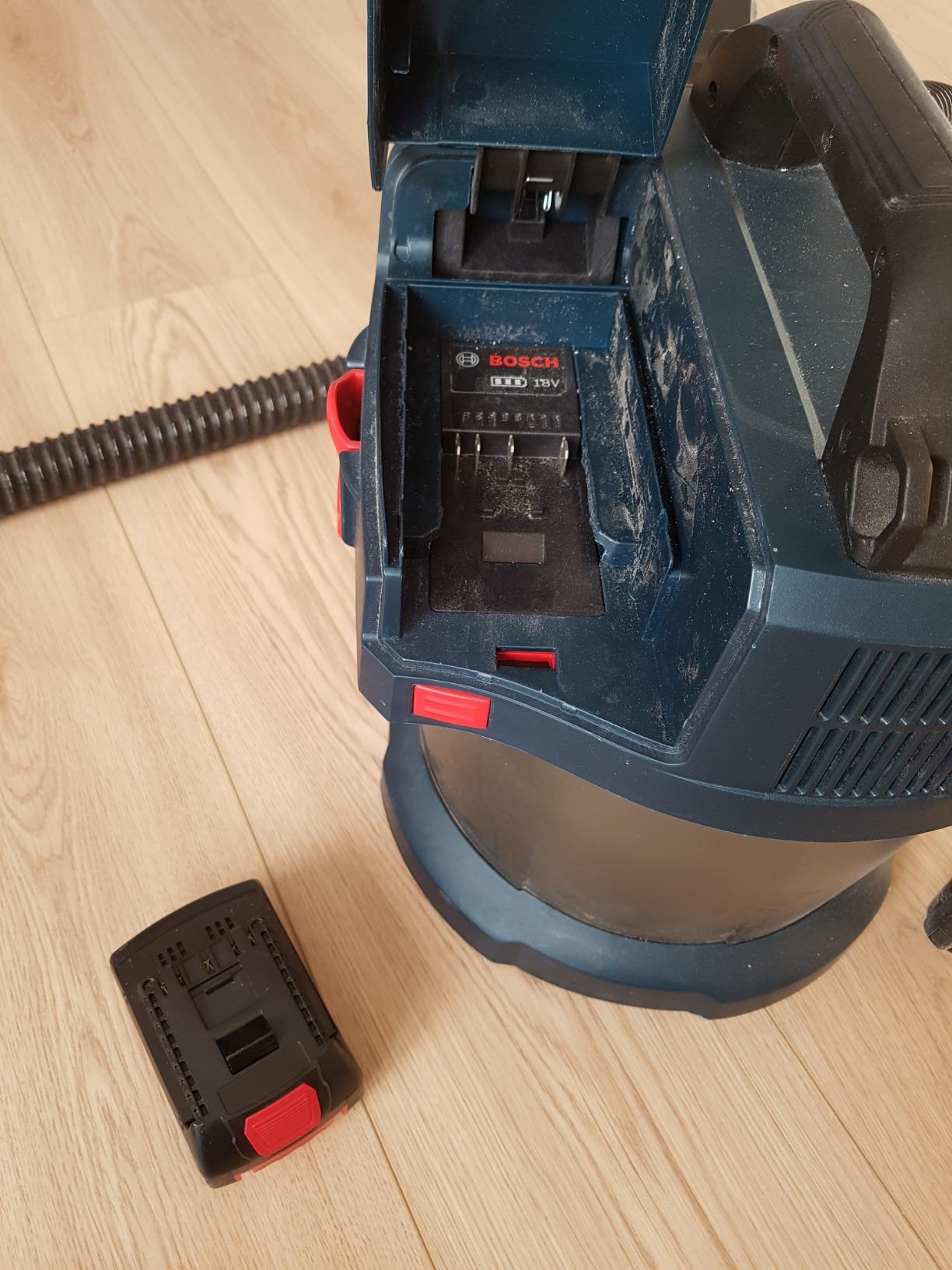 Bosch GAS 18V-10 L aspirateur sans fil 10 L solo