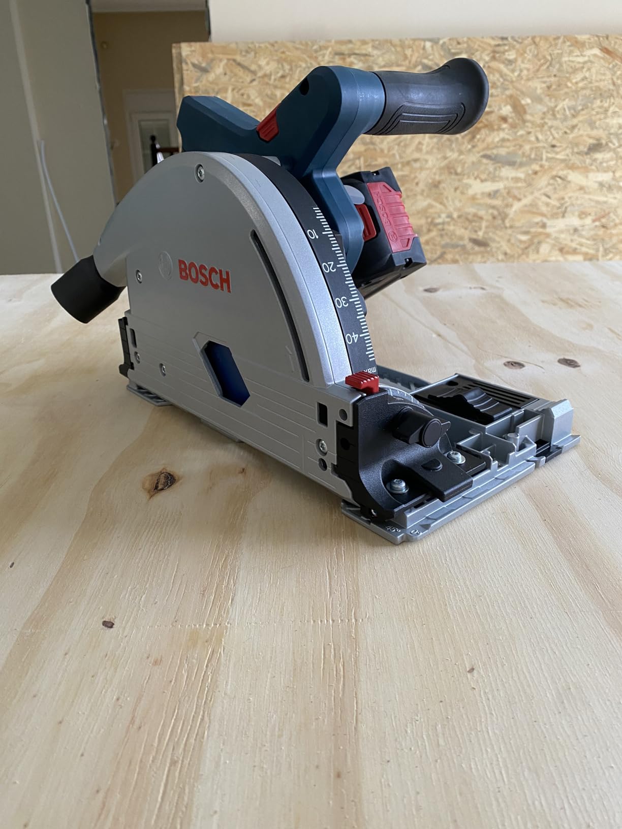 Bosch GKT 18V-52 GC scie plongeante 18V 140 mm L-BOXX