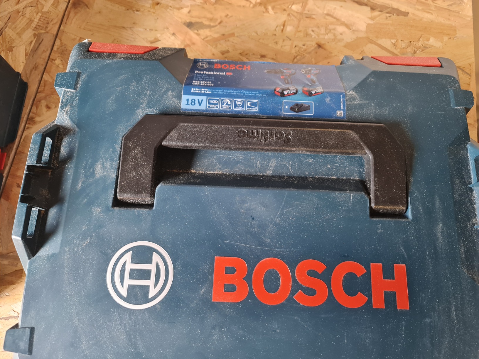 Bosch GDR GSB 18V set visseuses 200+55 Nm 2x4Ah