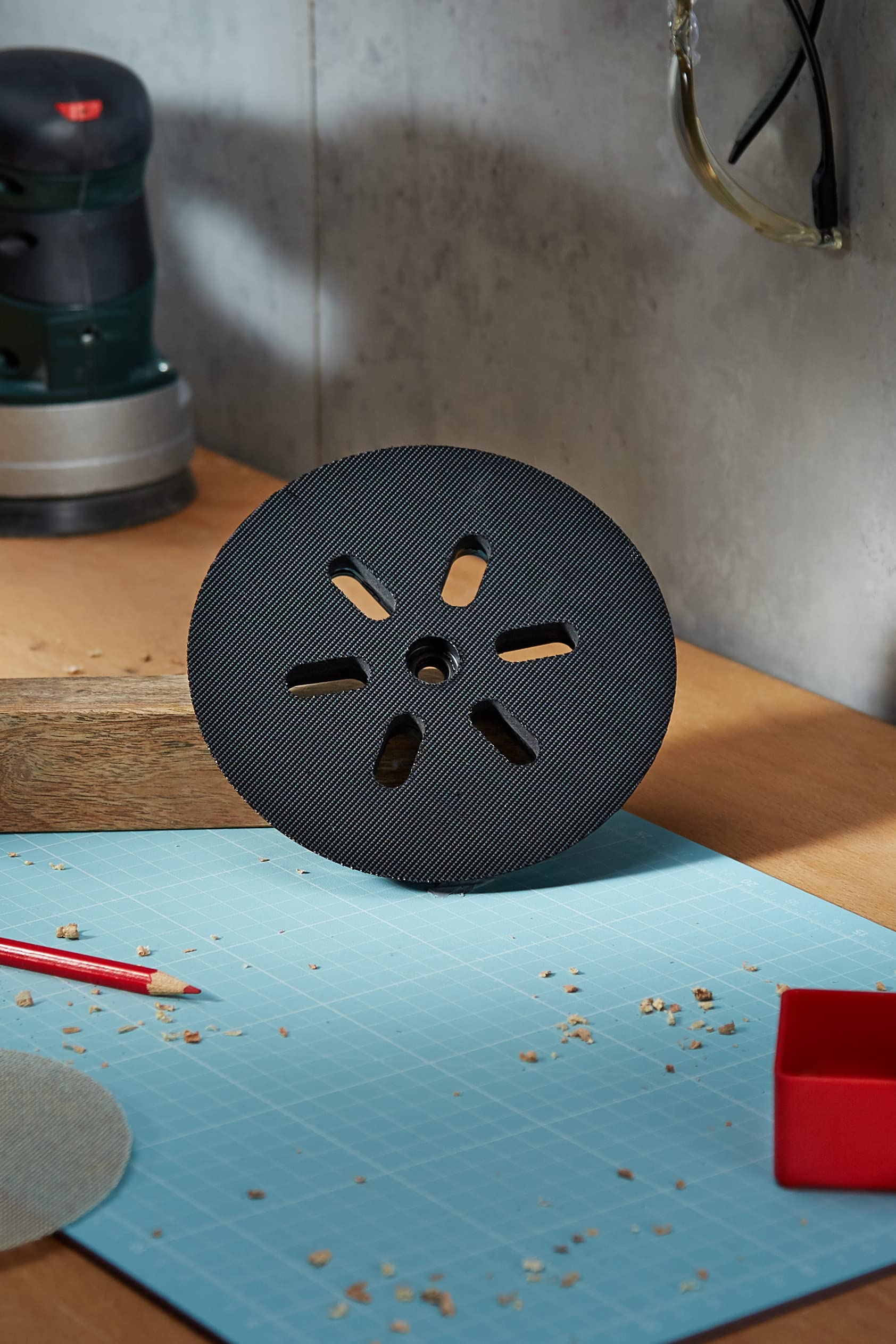 Bosch Abrasifs PRO plateau de ponçage 150 mm dur