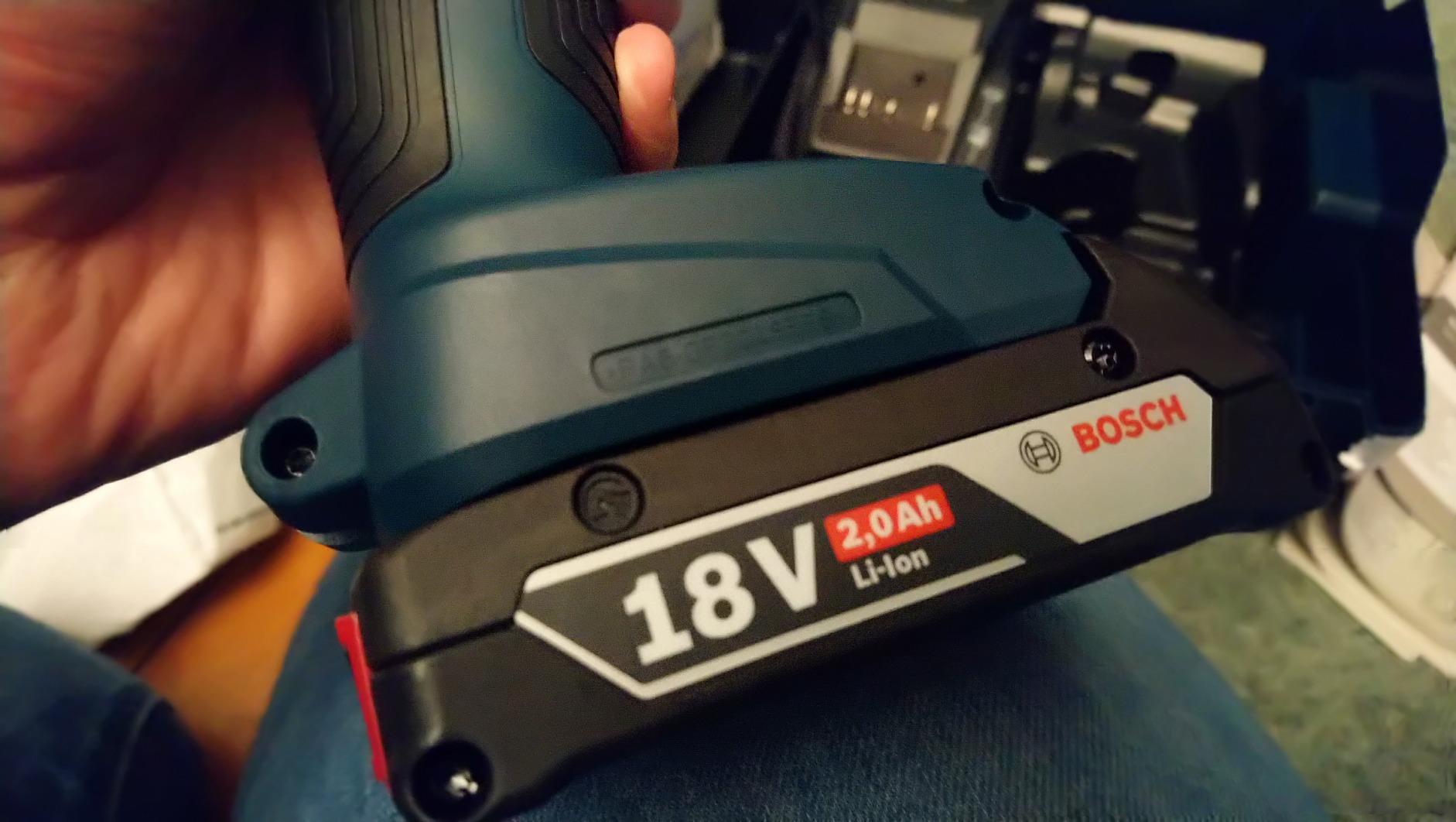 Bosch GSB 18V-21 perceuse-visseuse 18V 2 batteries L-BOXX