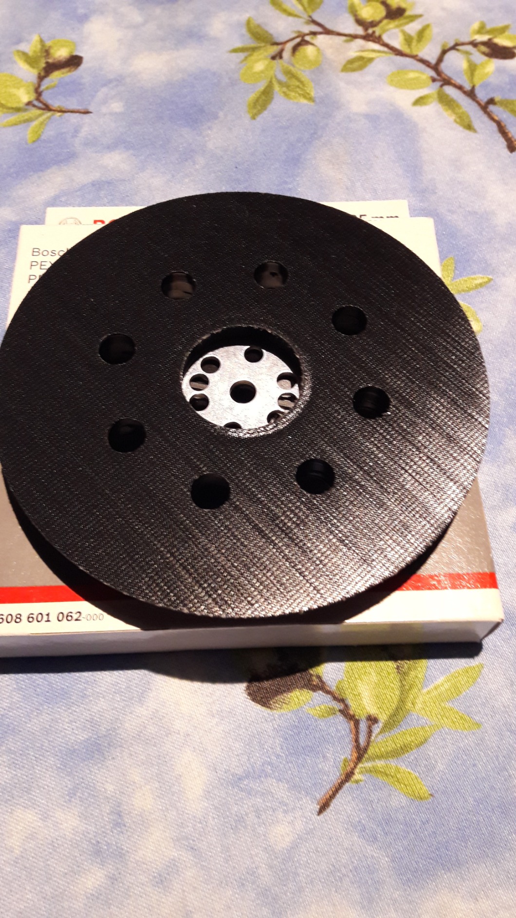 Bosch Abrasifs plateau de ponçage 125mm mi-dur