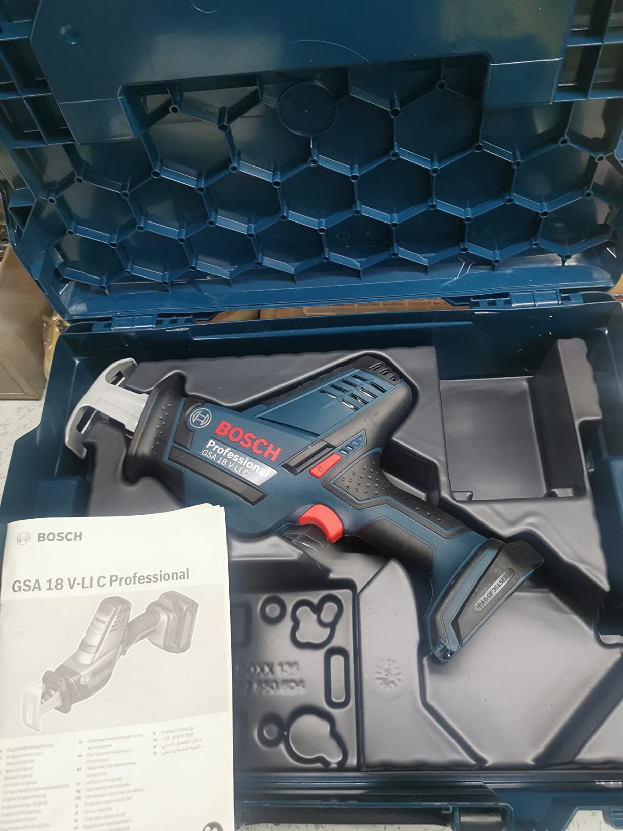 Bosch GSA 18 V-LI C scie sabre 18V L-BOXX 3 lames