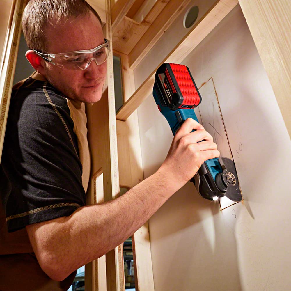 Bosch Découpeurs-ponceurs GOP 18V-28 outil multifonction nu 18V