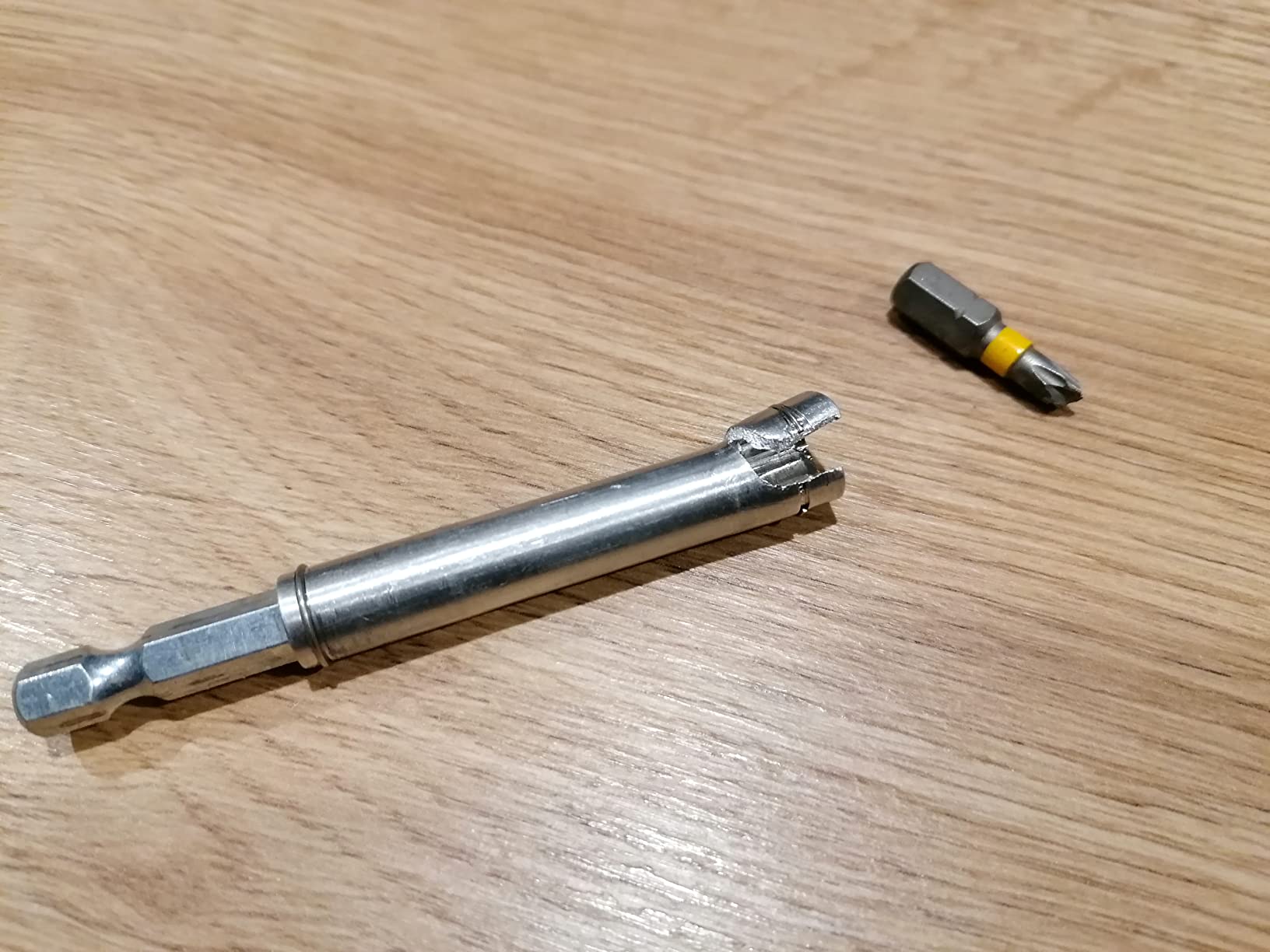 Bosch coffret embouts douilles 43 pièces acier S2 PH PZ Torx