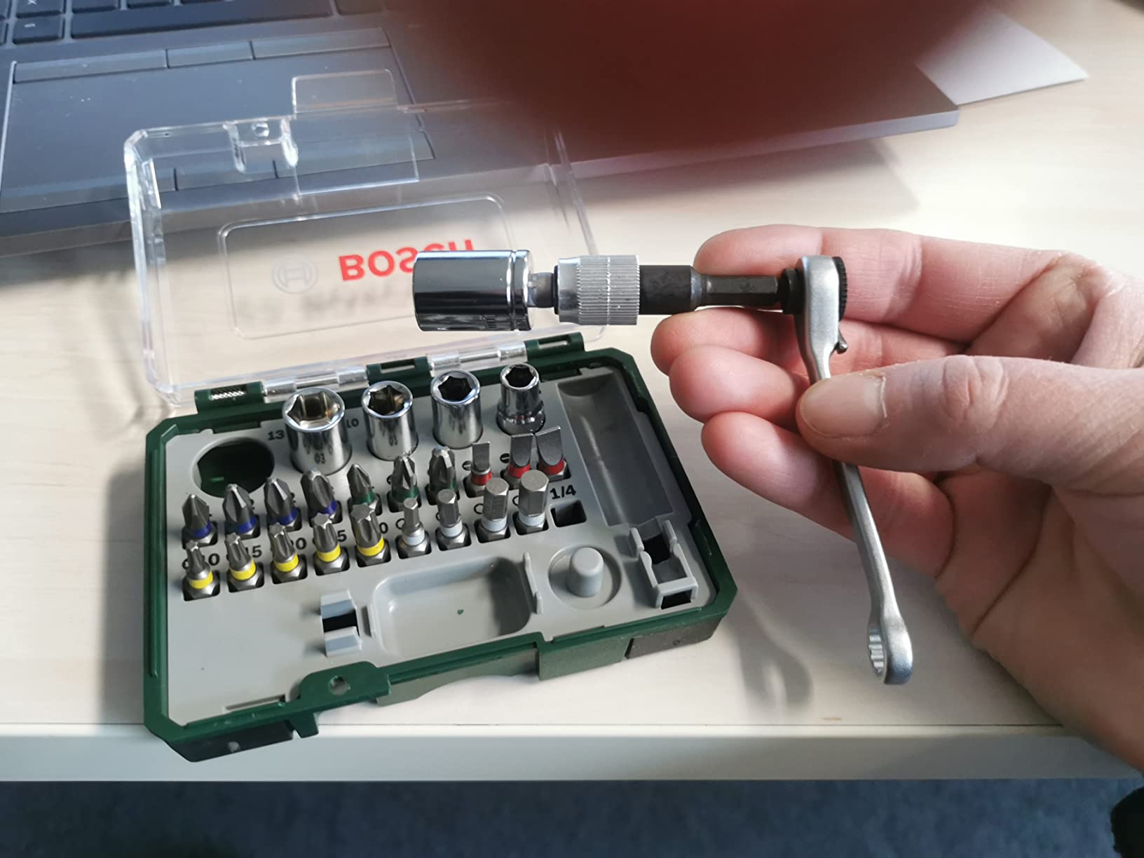 Bosch 2607017160 coffret cliquet 27 pièces code couleur