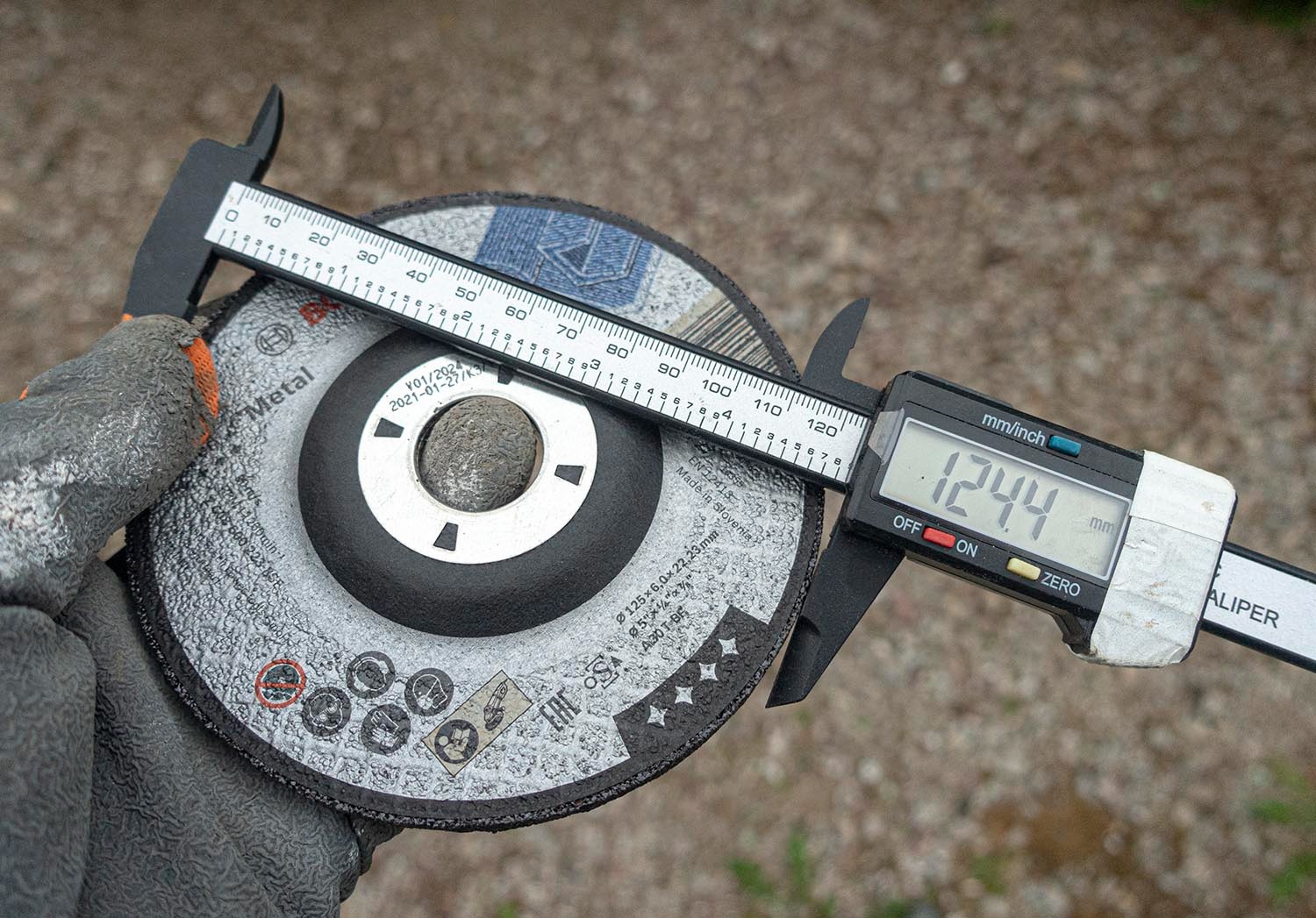 Bosch PRO Metal Disque à meuler 125x6x22,23 mm acier