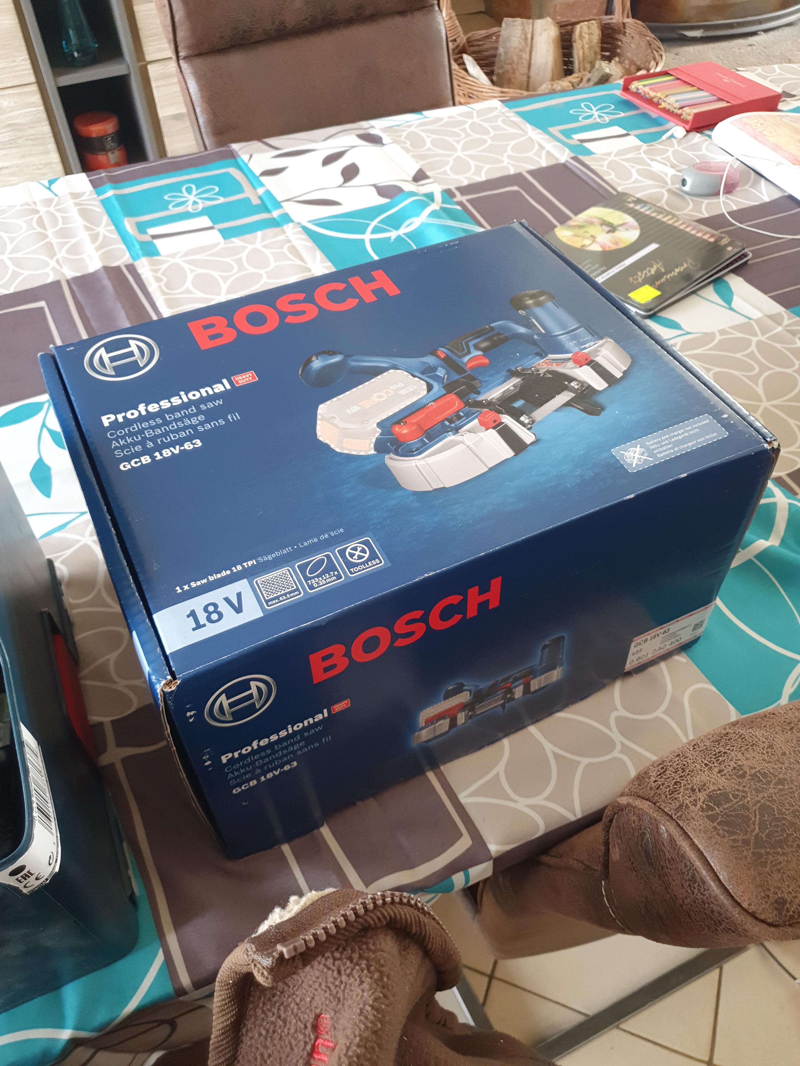 Bosch GCB 18V-63 scie à ruban 18V solo carton métal