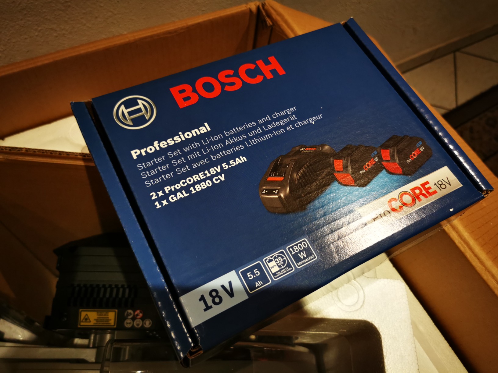 Bosch Scies GCM 18V-305 GDC scie à onglets BITURBO