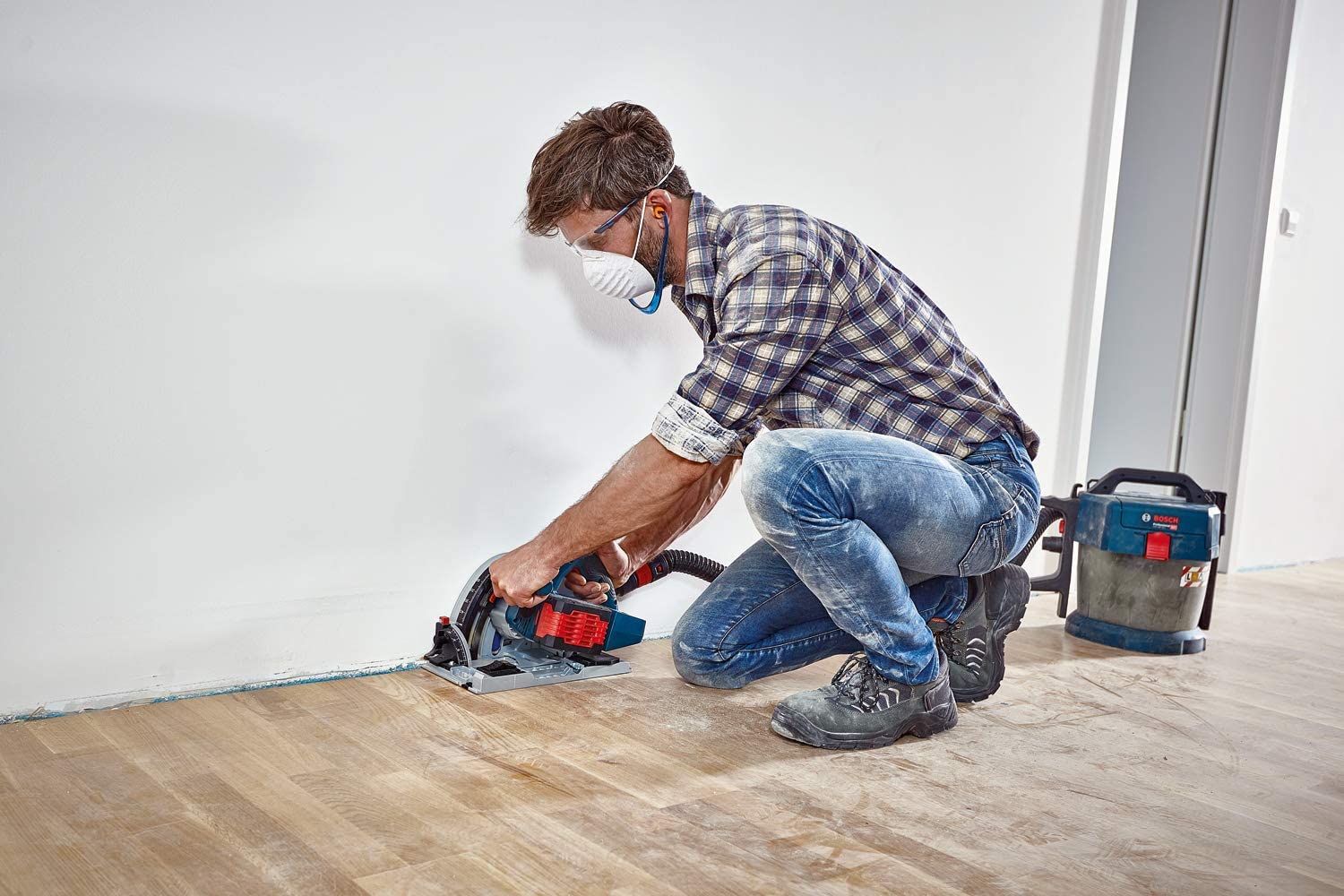 Bosch GKT 18V-52 GC scie plongeante sans fil 140 mm