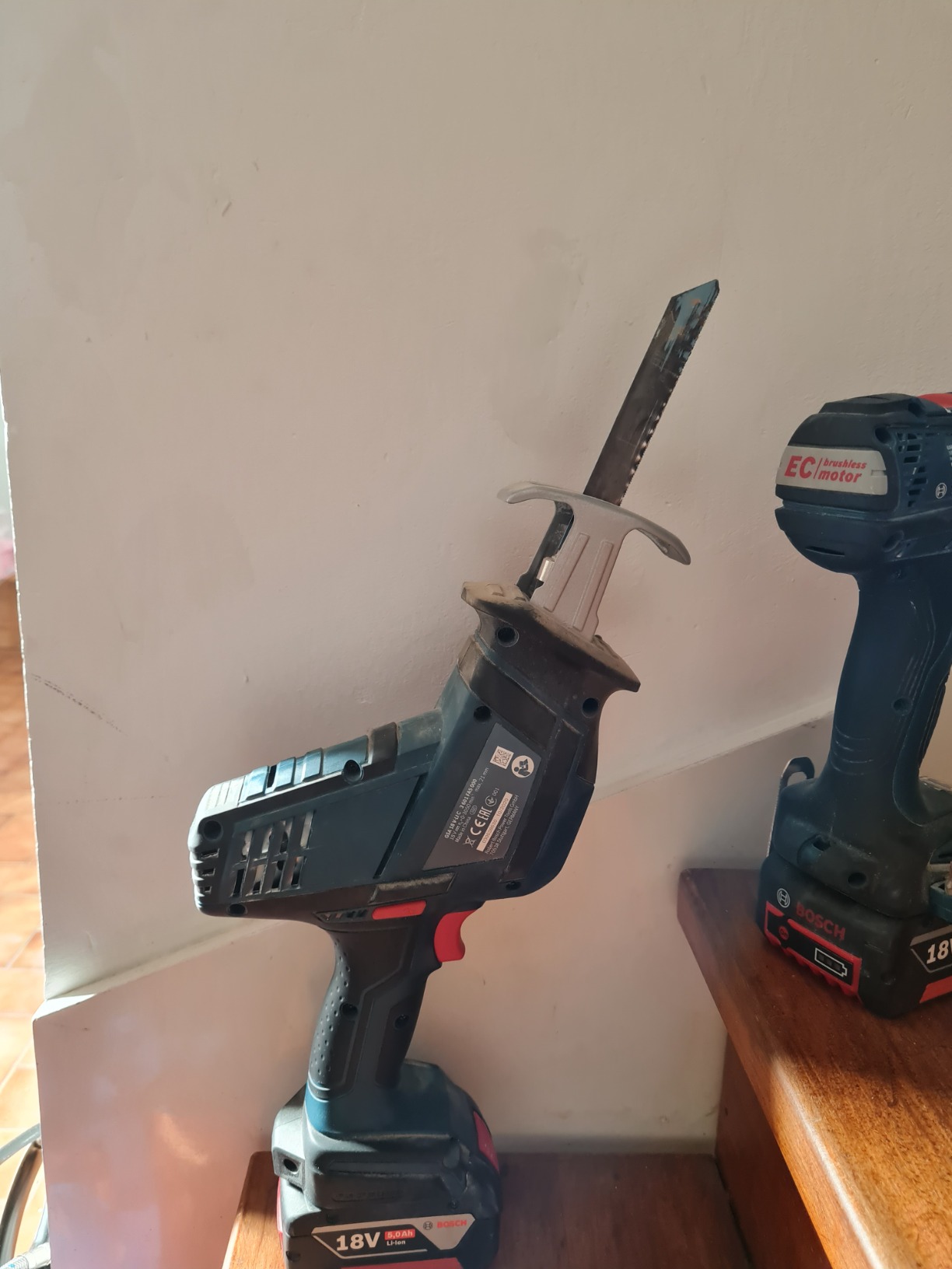 Bosch GSA 18 V-LI C scie sabre 18V L-BOXX 3 lames