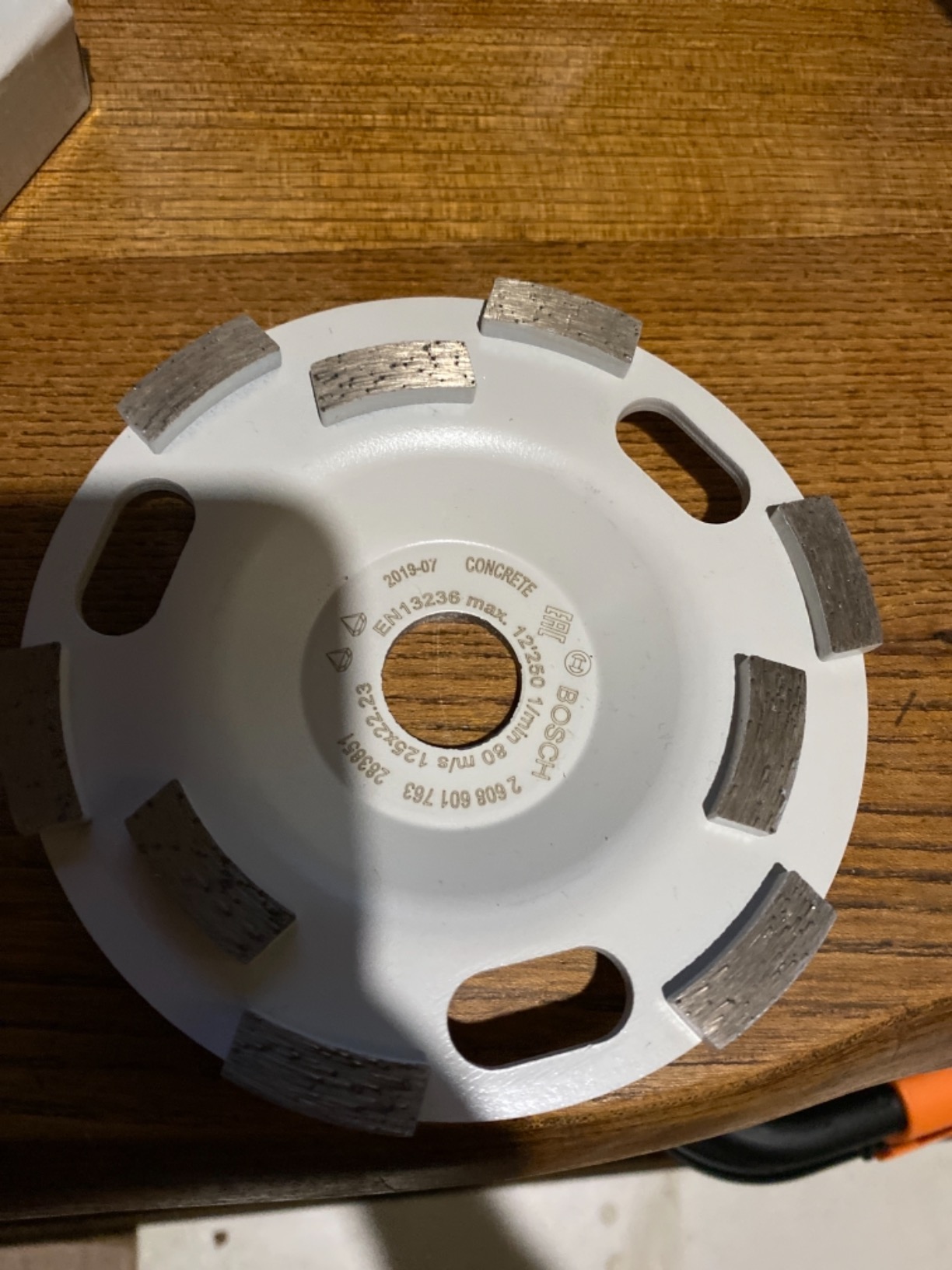 Bosch PRO Concrete Meule assiette 125mm béton
