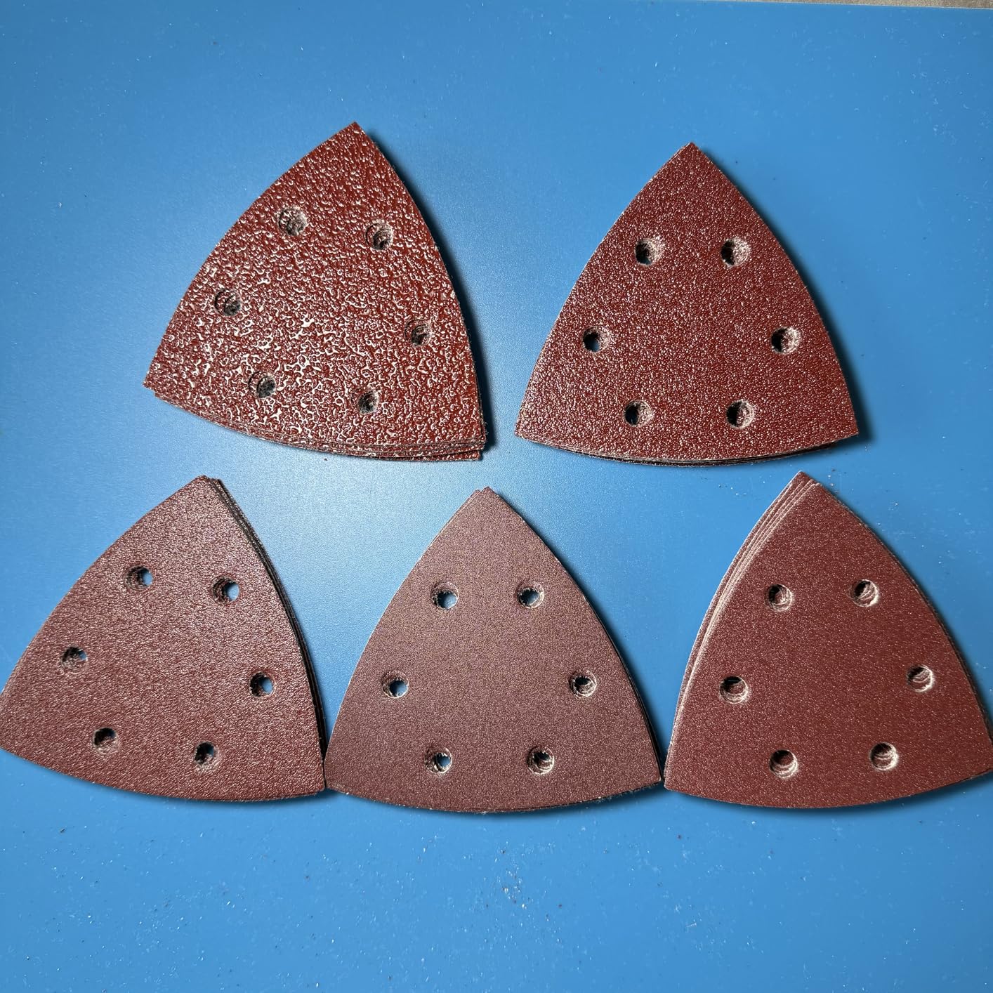 Bosch PRO F460 feuille abrasive delta 93 mm lot 50