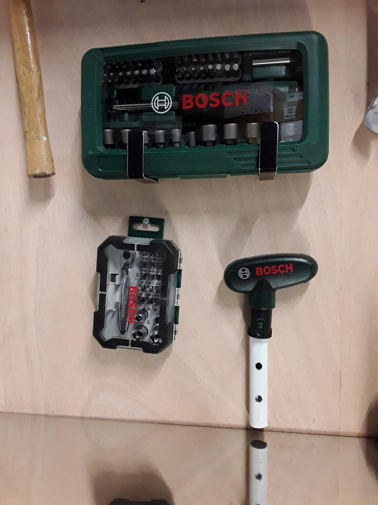 Bosch Jeu 26 embouts tournevis extra dur + cliquet