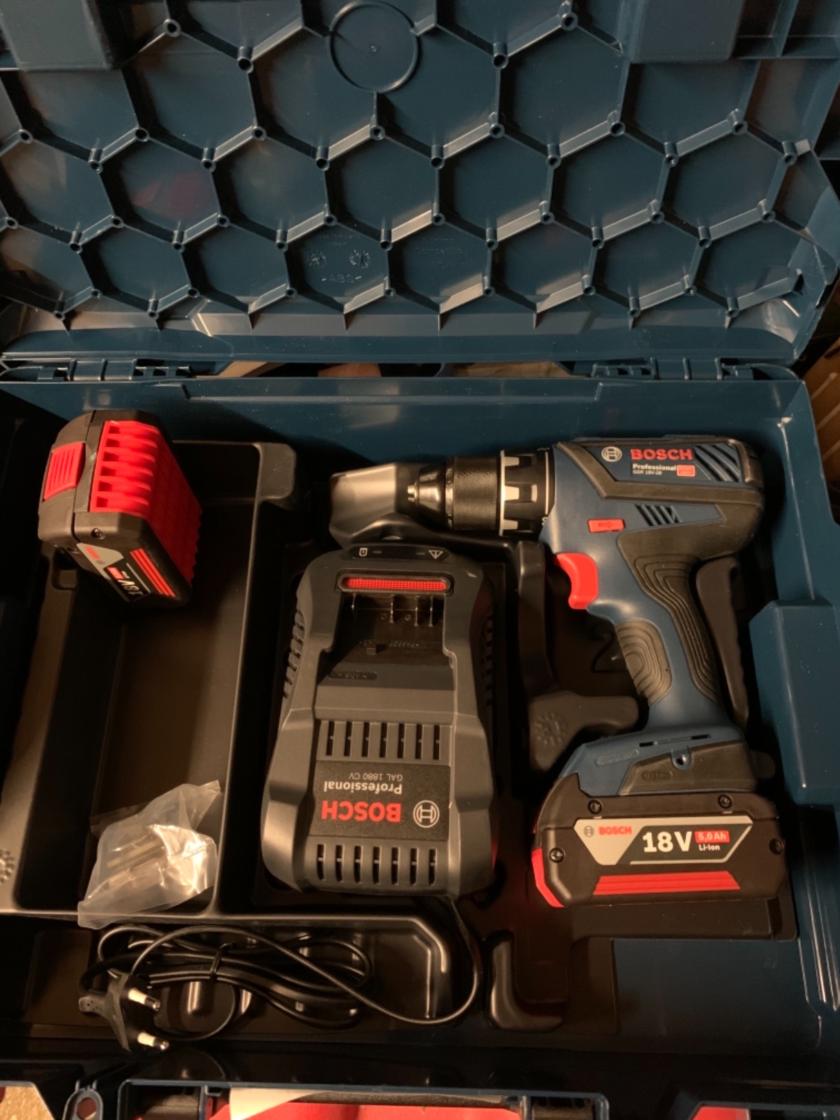 Bosch GSR 18V-28 perceuse-visseuse 18V 2x 5,0 Ah L-BOXX