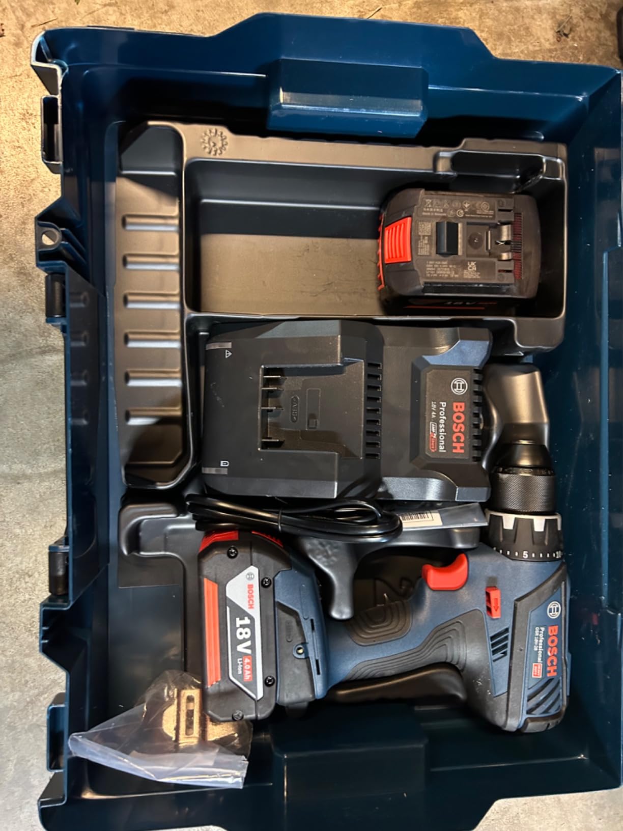 Bosch GSR 18V-28 perceuse-visseuse 18V 4,0 Ah L-BOXX