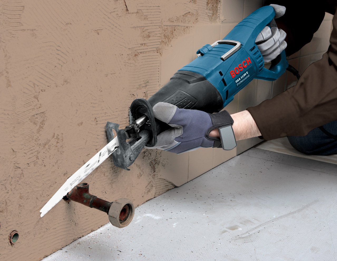 Bosch GSA 1100 E scie sabre 1100W + 15 lames