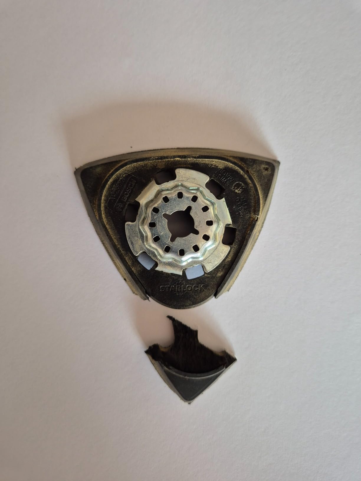 Bosch AVI 93 G plateau ponçage delta 93 mm velcro